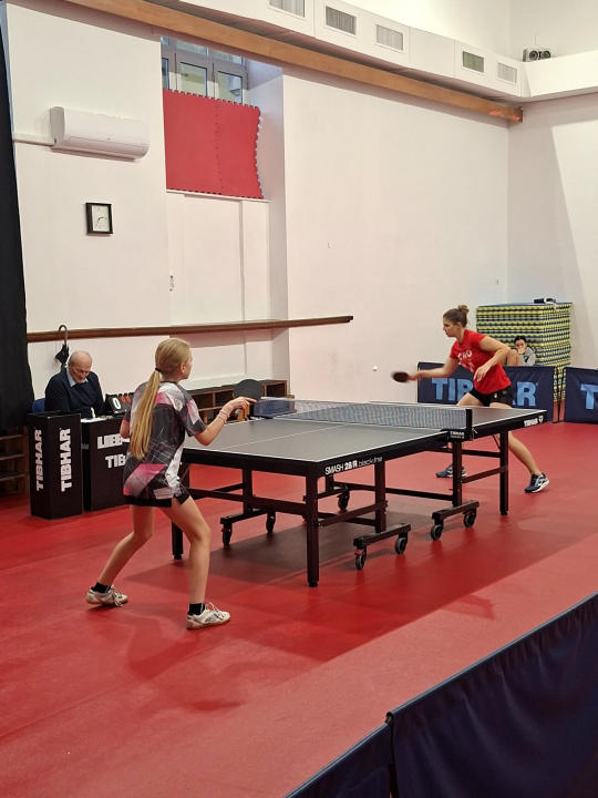 FOTO Stolnotenisačice Šibenika uspješne na kraju godine: tri medalje u Dubrovniku, četiri u Zagrebu