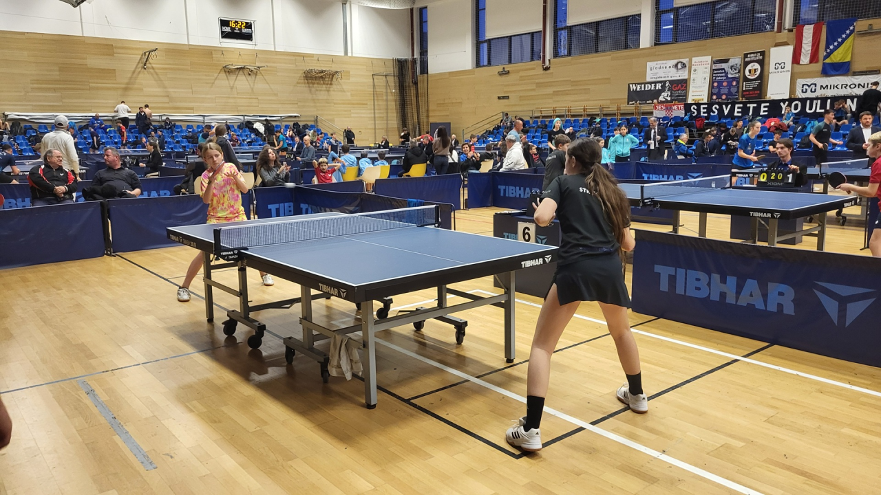 FOTO Stolnotenisačice Šibenika uspješne na kraju godine: tri medalje u Dubrovniku, četiri u Zagrebu