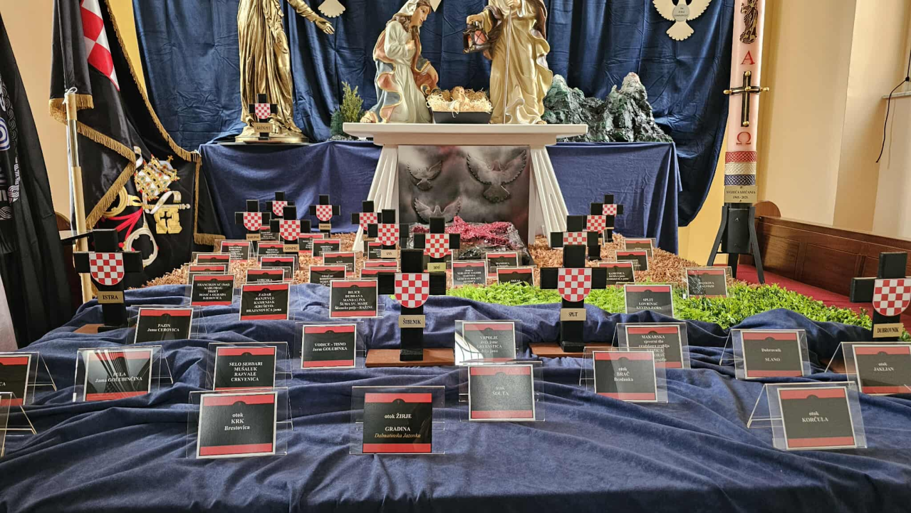 FOTO Jaslice u Gospi van Grada u znaku omiljene teme Hrvata – ustaša i partizana