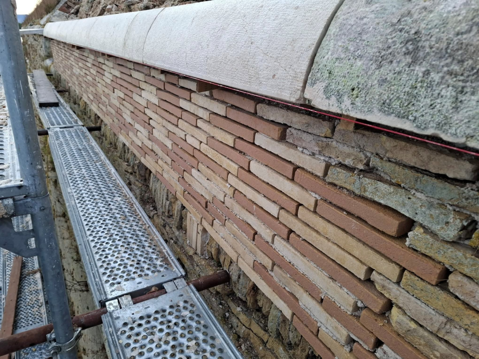 Sv. Nikola u novu godinu ulazi s radovima na zidinama: Sanira se plašt, autentičnost se brižno čuva