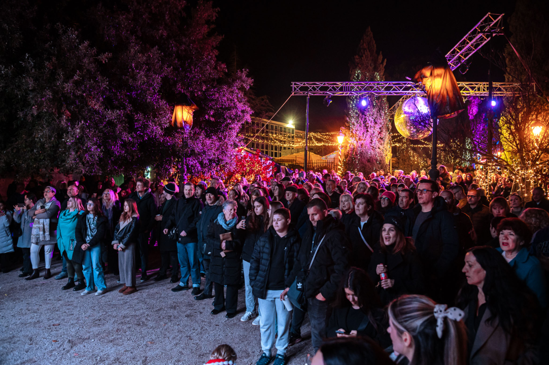 FOTO Kolo u đardinu održalo još jedan koncert za pamćenje, ovaj put nešto drugačiji 