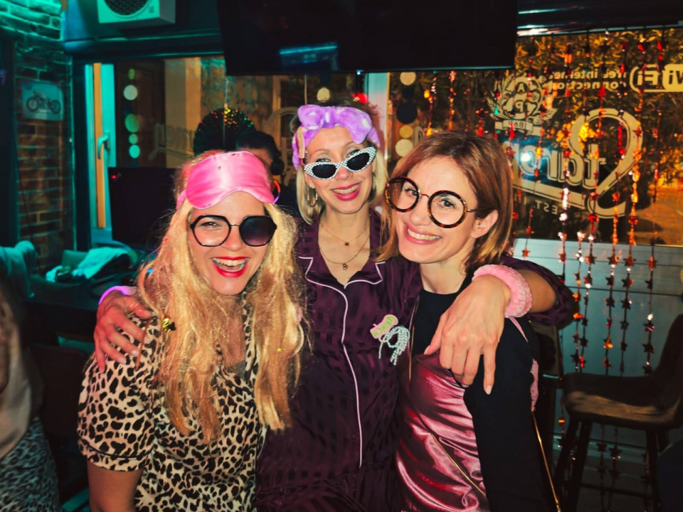 Cilo selo u pidžamama: Vodički pokladi počeli velikim partijem za sve generacije