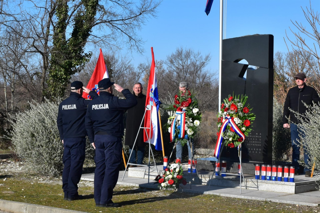 Obilježena 33. godišnjica tragičnog stradavanja 16 civila s područja Općine Promina