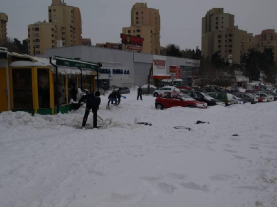 Prije 14 godina Šibenik je bio potpuno zatrpan snijegom