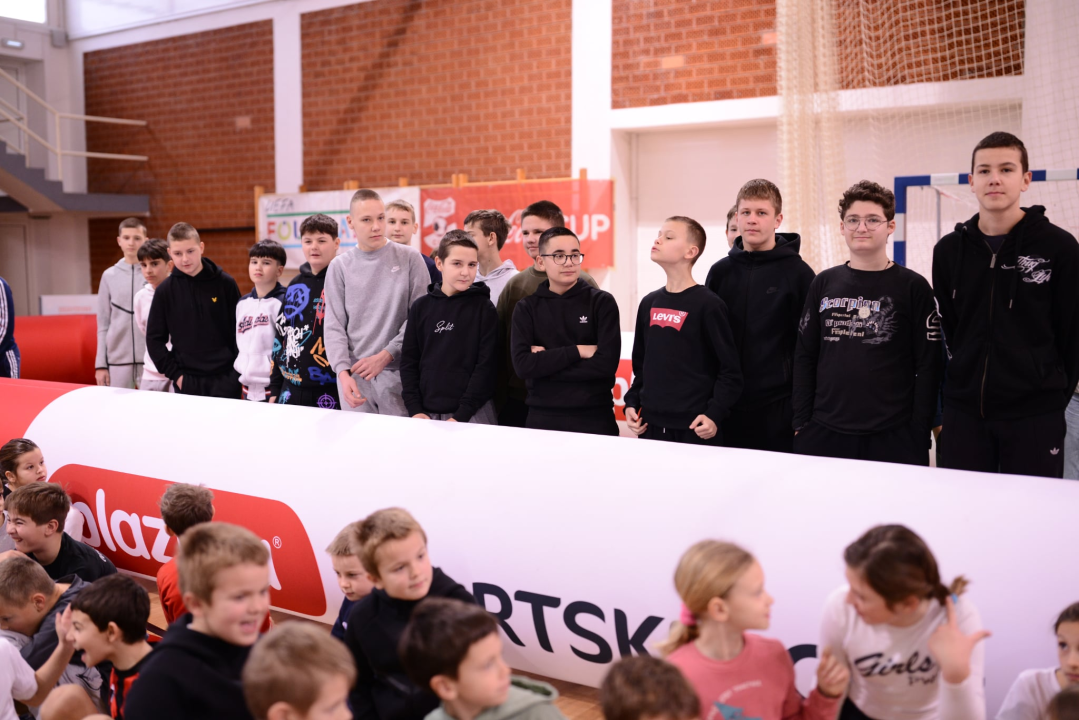 OŠ Murterski škoji ugostila edukativno-sportski program 'Zero waste'