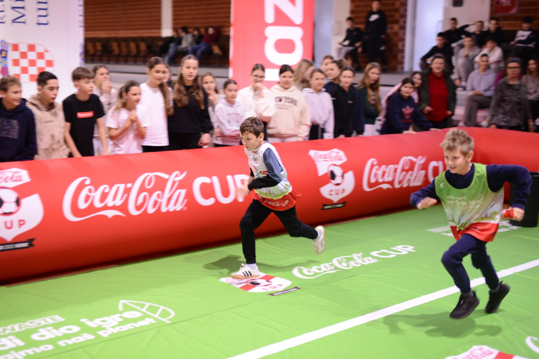 OŠ Murterski škoji ugostila edukativno-sportski program 'Zero waste'