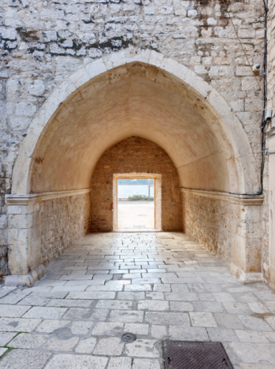 FOTO Pogledajte kako izgleda gotički prolaz Kneževe palače nakon obnove