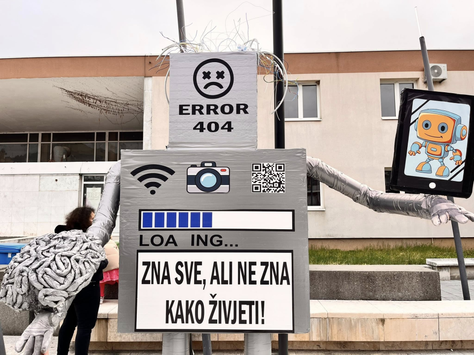 Karnevalska povorka prošetala Kninom: Krnjo ovaj put nije zapaljen, ali je dobro izlupan