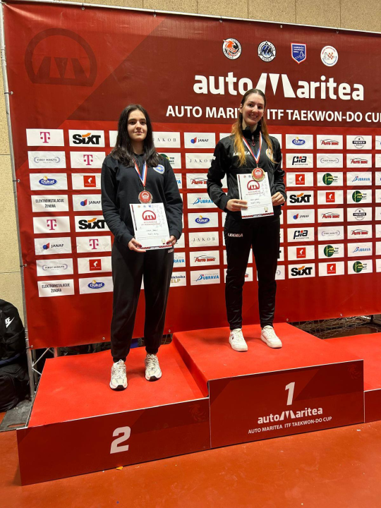 FOTO Taekwondo klub Solaris uspješan u Sesvetama: Vukić i Tudić najbolje borkinje turnira, sestrinski derbi u finalu juniorki