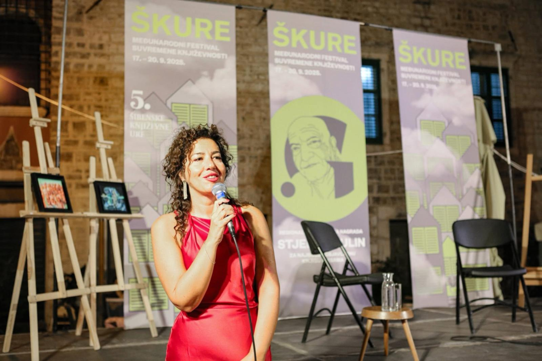 Olja Runjić, književnica, pjesnikinja, dramatičarka i scenaristica koju je rodni Šibenik odredio