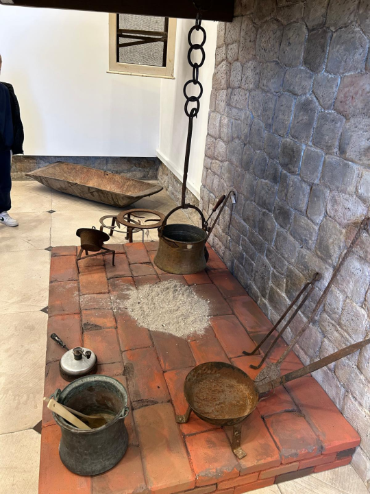 Šibenski mališani u Muzeju saznali kako su naši stari živjeli prije 100 godina