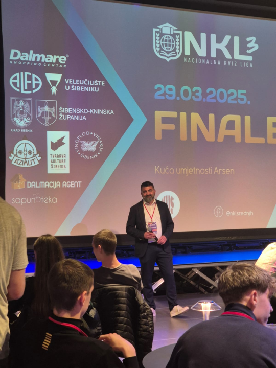Srednjoškolsko kvizaško ludilo vraća se u Šibenik: Ekipe iz Hrvatske i BiH ovoga vikenda zaigrat će veliko finale NKL-a