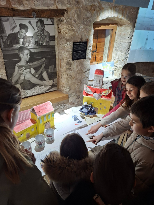 Očuvanje tradicije i identiteta: U betinskom muzeju otvorena izložba učeničkih radova