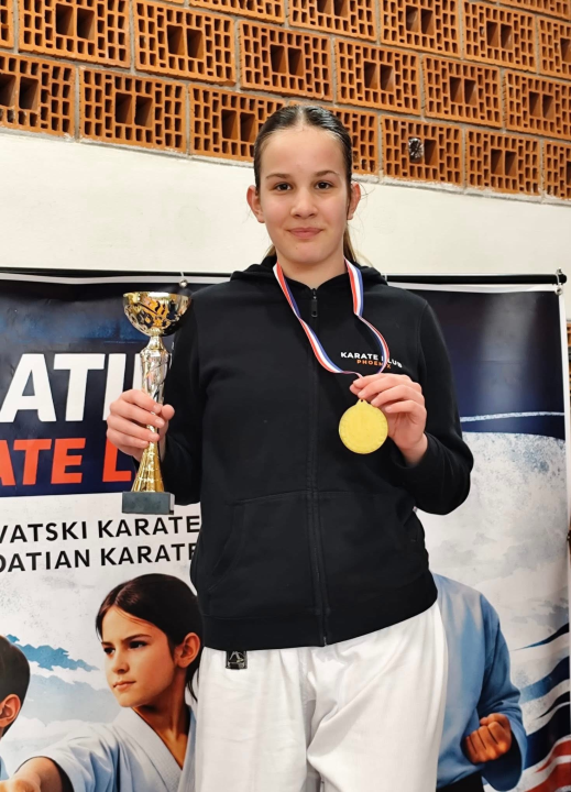 FOTO Karatašima Phoenixa 13 medalja u Dalmatinskoj ligi