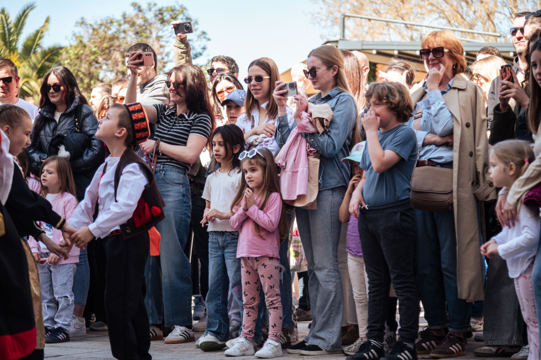 FOTO Obrtnici i ove godine pripremili uskrsni doručak u Šibeniku, glavna zvijezda bila je mega fritaja