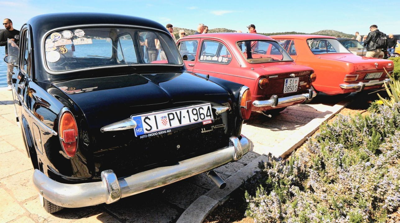Uskrsni susret oldtimera u Šibeniku