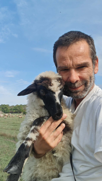 Mario je život u gradu zamijenio selom