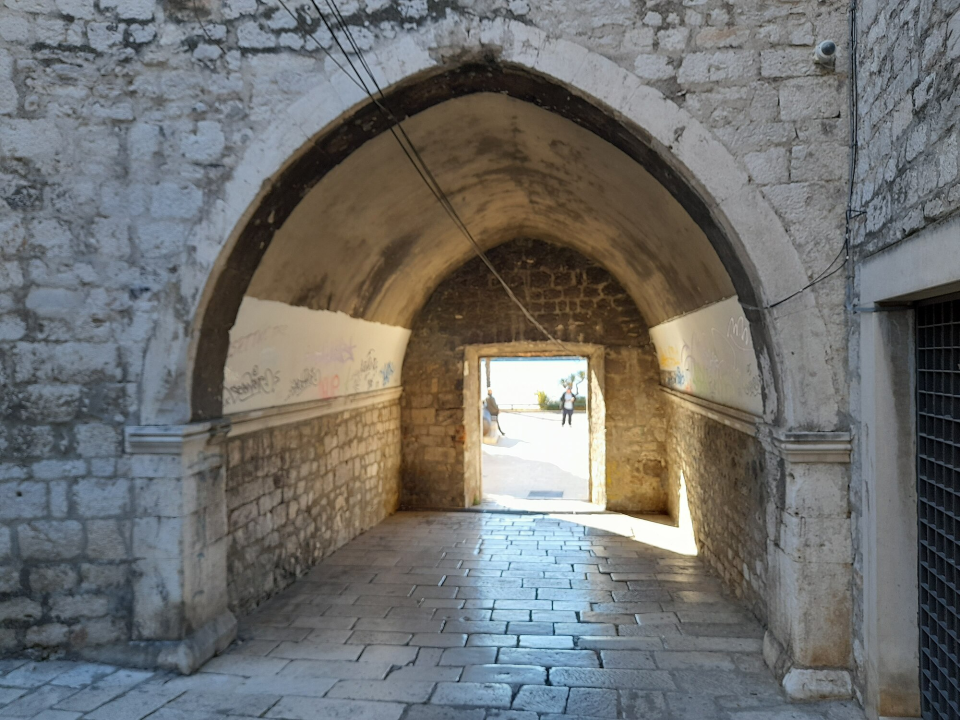 Skrivena ljepota Šibenika: 17 palača koje pričaju priču dugu stoljećima i otkrivaju svoje tajne